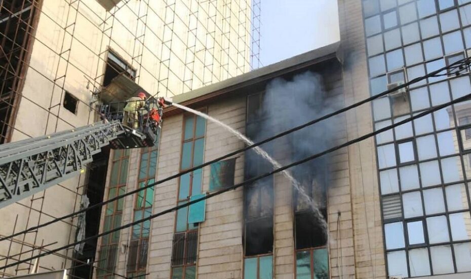 حریق در دفتر اسناد خیابان ستارخان