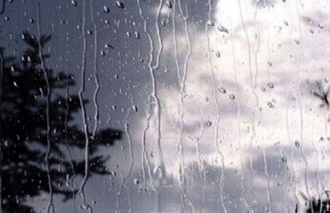 رگبار و رعد و برق