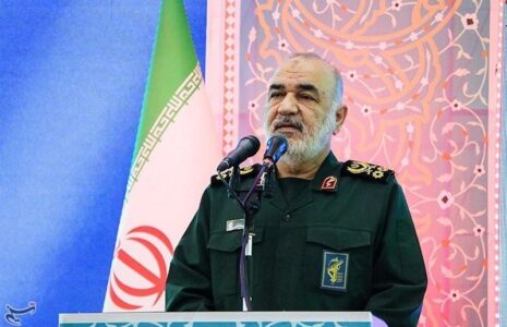 هشدار سردار سلامی به آمریکا و اسرائیل/ سرجایتان بنشینید سردار سلامی