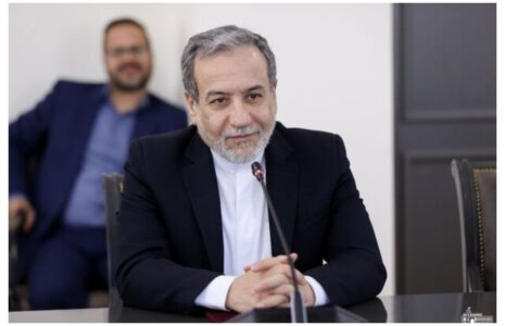 عراقچی تاسیسات محرمانه هسته ای را تکذیب کرد