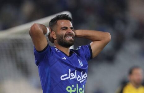 2 مصدوم استقلال به دیدار با سپاهان رسیدند مرادمند