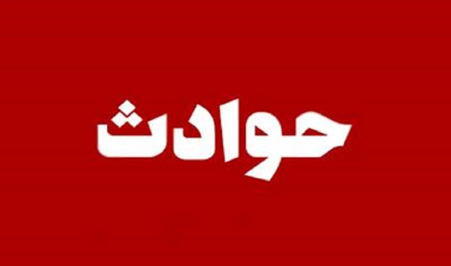 مصدومیت ۸ کارگر در واژگونی مینی‌بوس