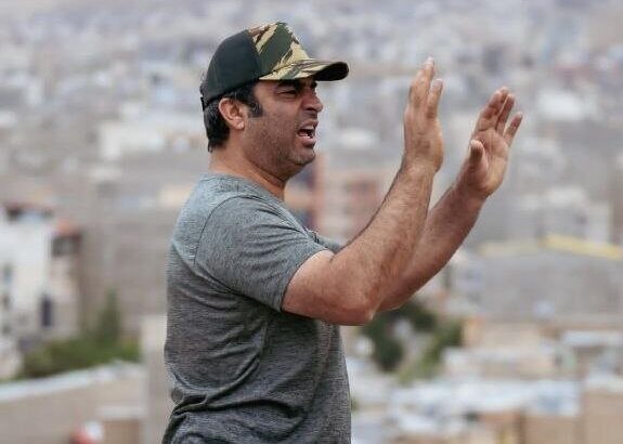 منوچهرهادی