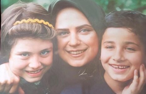 تصویر جذاب از بازیگر دنیای شیرین و همسرش