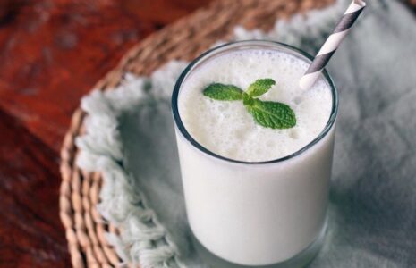 با این نوشیدنی به جنگ گرما زدگی بروید