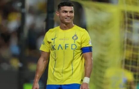 رونالدو در عربستان ماندنی شد رونالدو دنیای فوتبال پیراهن النصر
