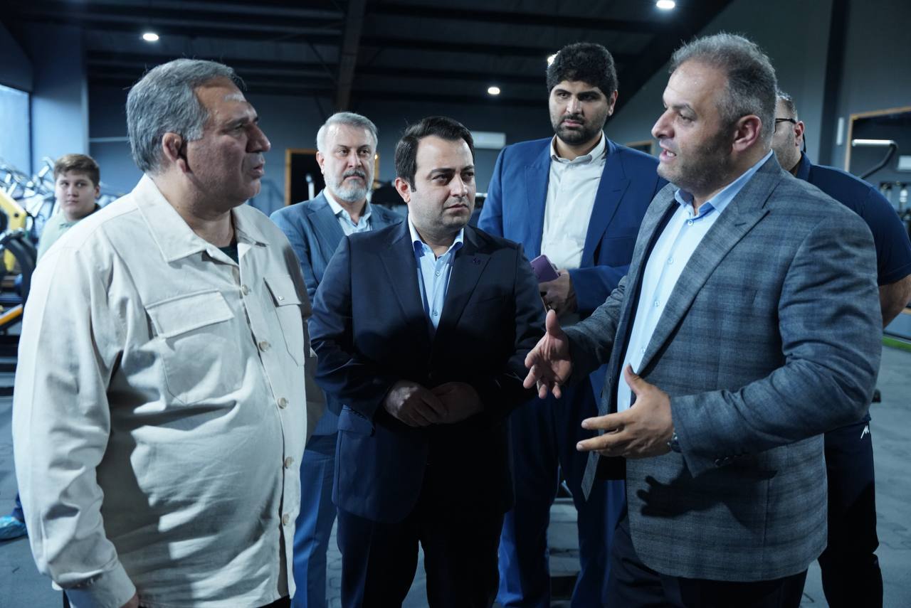 بانک صادرات در کنار قهرمانان 1