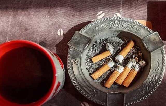 ترکیب خطرناک چای داغ و سیگار