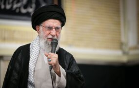 رهبر انقلاب