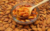 بادام خیس‌خورده