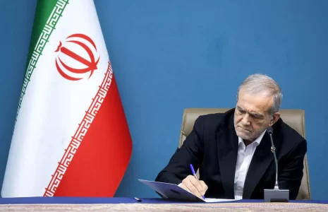 پیام رئیس جمهور به مناسبت درگذشت احمدتوکلی مسعود پزشکیان