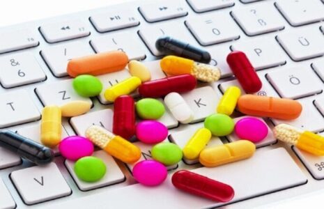 ممنوعیت تبلیغ دارو در فضای مجازی؛ دارو ابزار تجاری نیست ممنوعیت تبلیغ دارو فضای مجازی