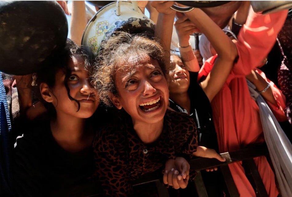 صف توزیع غذا در نوار غزه