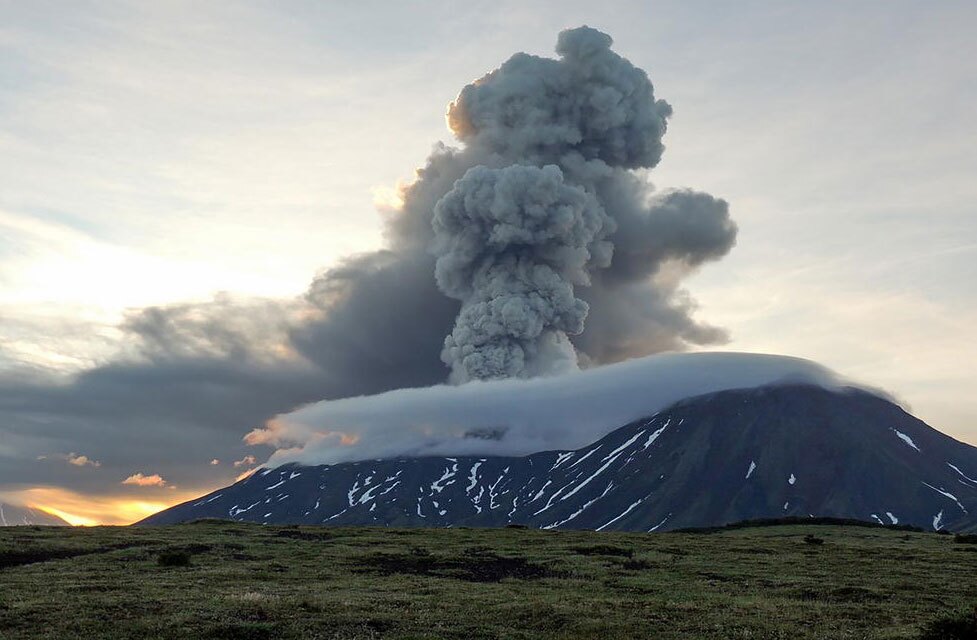  فوران آتشفشان "کراشنینیکوف"