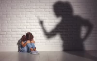تاثیرات مخرب آزار کلامی بر فرزندان