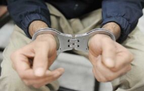 اخاذی از خاله با تصاویر خصوصی
