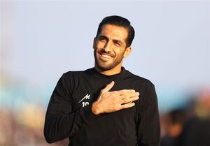 کاپیتان محبوب پرسپولیس به فولاد پیوست امیری