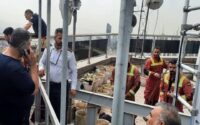 سقوط بالابر نما در خیابان ولیعصر