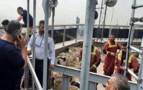 سقوط بالابر نما در خیابان ولیعصر