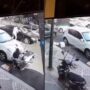 قاپیدن زنجیر طلای زن جوان از داخل ماشین
