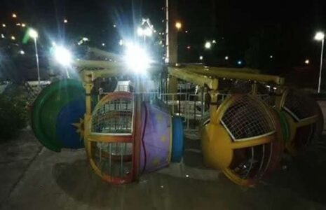 واژگونی قطار شهربازی کرمان واژگونی قطار شهربازی