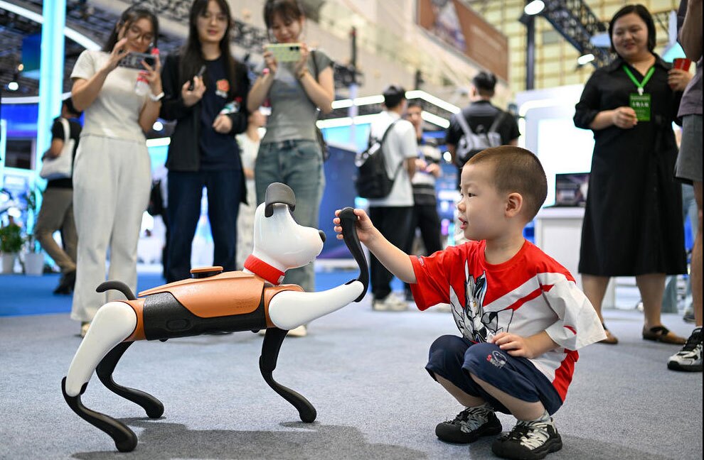 دیدنی های امروز؛ از اوضاع غزه تا ترور پرحاشیه در آمریکا مرکز نمایشگاههای بینالمللی نانجینگ چین