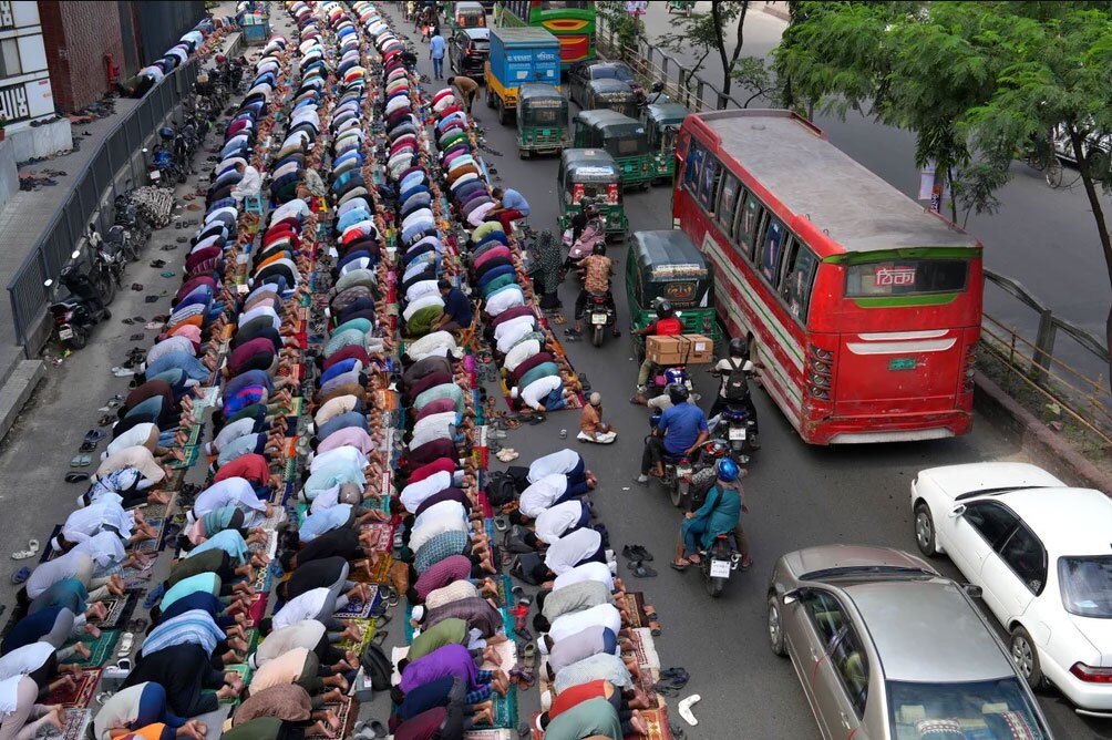 اقامه نماز جمعه در پایتخت بنگلادش