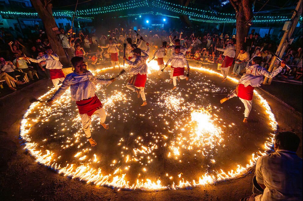 جشن آیینی " ناواراتری" 