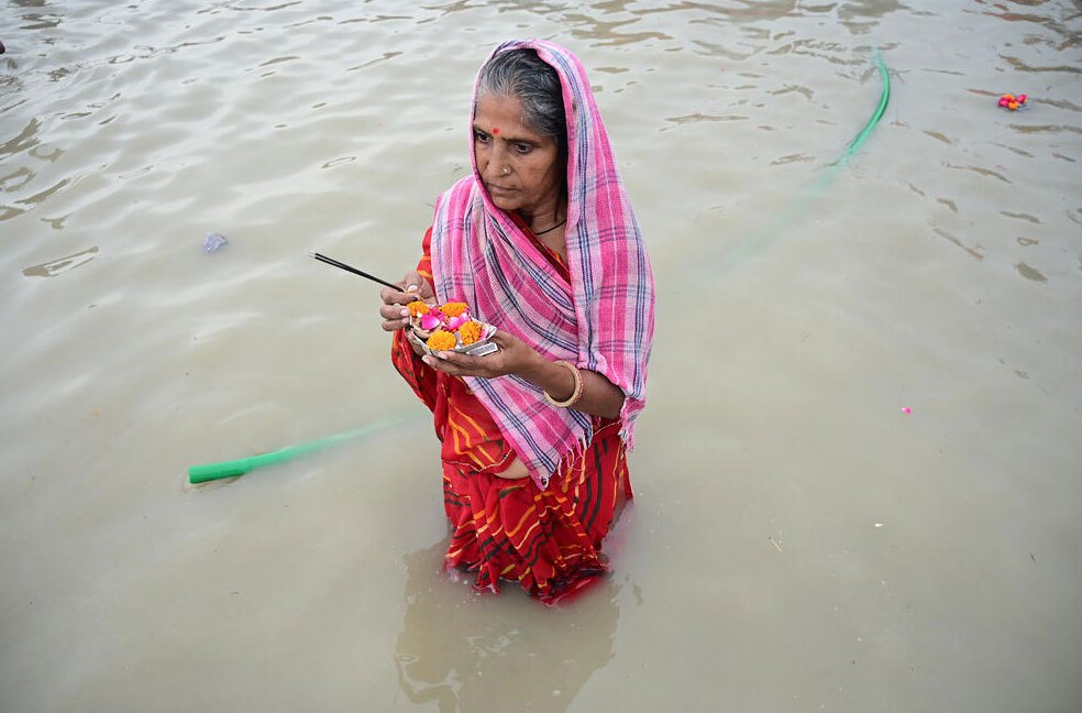 غسل تعمید در رود "سنگام" 