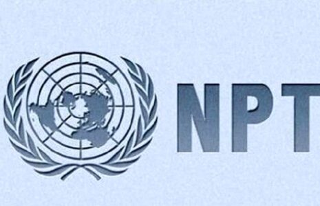 خروج از ان پی تی و بستن تنگه هرمز تیغ دشمن را تیز می کند/ خودزنی نکنیم npt