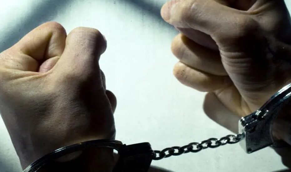 بازداشت عامل انفجار بمب صوتی در آموزش‌و‌پرورش