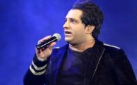 خواننده محبوب پاپ دچار سکته شد
