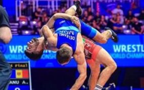 قهرمانی همزمان آزاد و فرنگی در قهرمانی جهان
