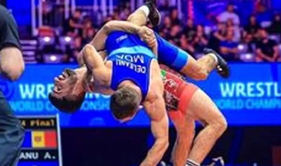 قهرمانی همزمان آزاد و فرنگی در قهرمانی جهان
