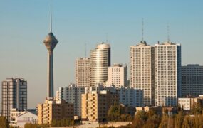 قیمت آپارتمان در غرب و شرق تهران