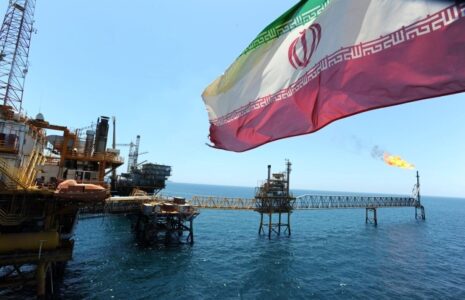 ایران نفت را به چین مفت می فروشد؟ نفت ایران