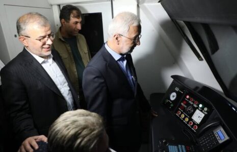 متروی تهران و کرج به هم وصل شد وزیر کشور