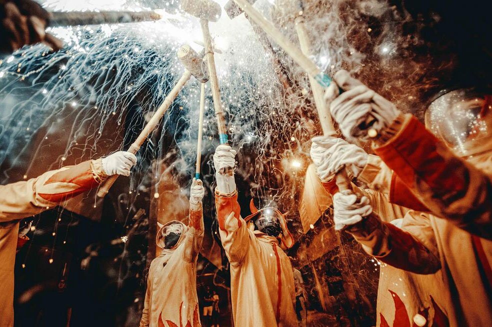 آتش بازی در جشنواره بزرگ "لس کورتس" 