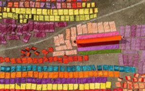 دیدنی های امروز؛ از رقص ترامپ در ژاپن تا جستجوی اجساد اسرای اسرائیلی در غزه دیدنی های امروز