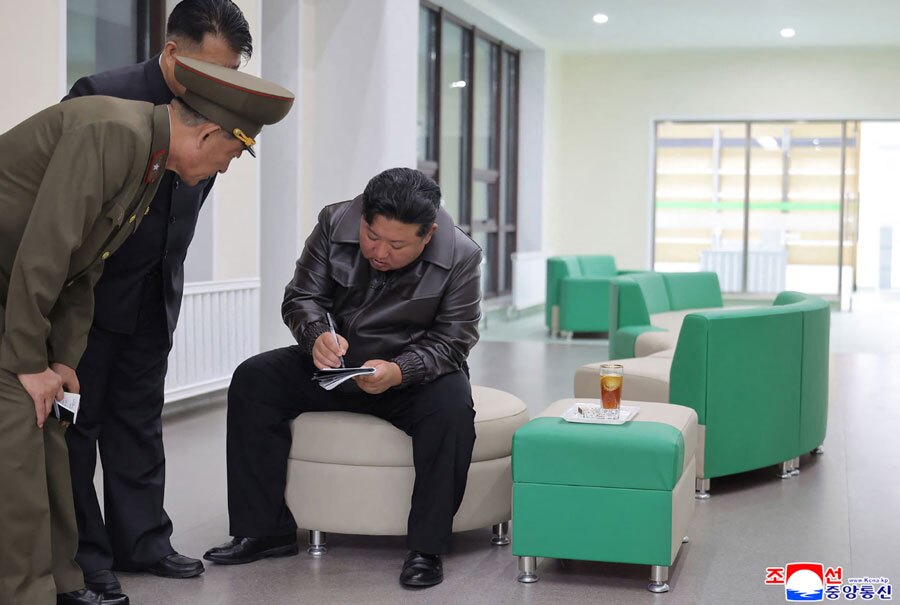 دیدنی های امروز؛ از جشن هالوین تا اعزام 3 فضانورد چینی به فضا بازدید رهبر کره شمالی از یک بیمارستان در حال ساخت