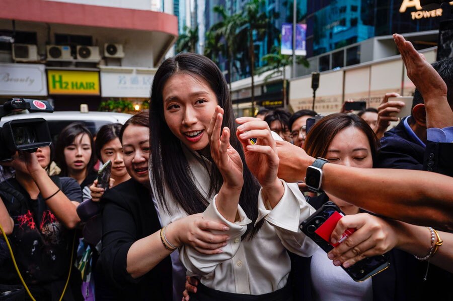 دیدنی های امروز؛ از تلفات زلزله شمال افغانستان تا یوز آسیایی باغ وحش انگلیس ثبت نام قهرمان شمشیربازی المپیک