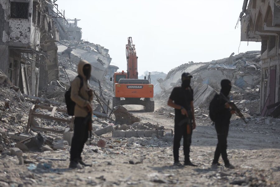 دیدنی های امروز؛ از تلفات زلزله شمال افغانستان تا یوز آسیایی باغ وحش انگلیس یافتن اجساد اسرای اسرائیلی در نوار غزه