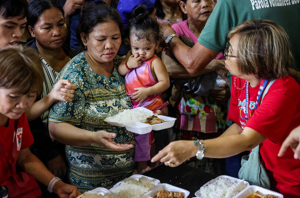 مرکز اسکان توفان زدگان در فیلیپین