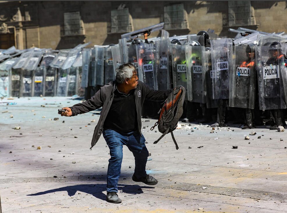 اعتراضات ضددولتی در پایتخت مکزیک