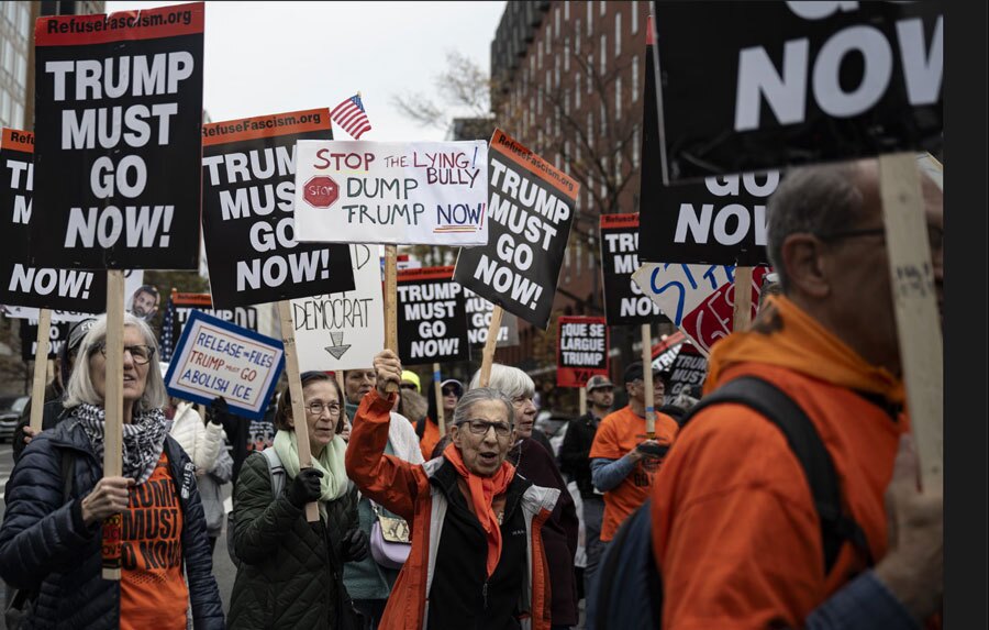 تظاهرات علیه ترامپ در اطراف کاخ سفید