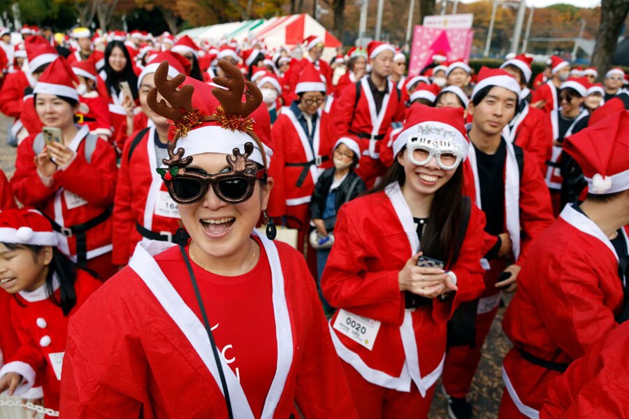 رژه خیریه بابانوئل در پایتخت ژاپن