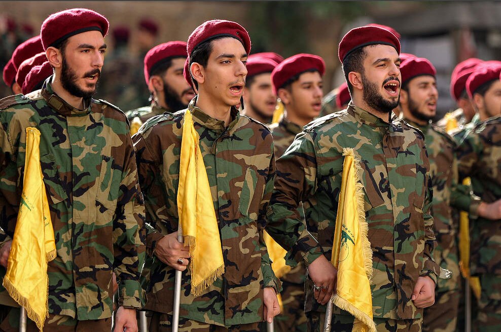 دیدنی های امروز؛ از جنجال "برقع" در سنای استرالیا تا پذیرایی ویژه از سگ پلیس در آمریکا مراسم تشییع پیکر "هیثم علی طباطبایی"