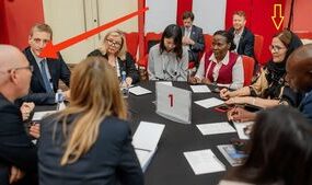 دیدار جنجالی نماینده ایران با مقام اسرائیلی در اجلاس ایزو نماینده ایران