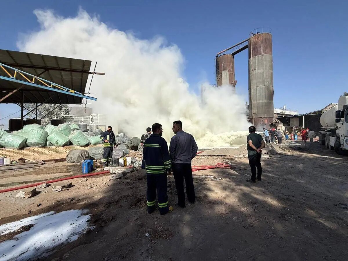 آتشسوزی در شرکت پالایش نفت پارسیان ایوانکی/ عکس شرکت پالایش نفت پارسیان ایوانکی