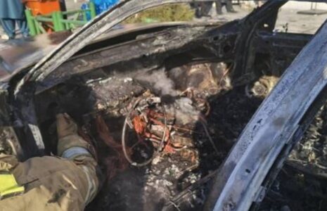 آتش سوزی ناگهانی پژو پرشیا در میدان آزادی آتش نشانی